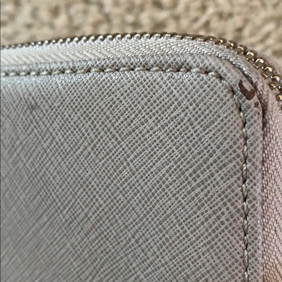 Michael Kors wristlet - Picture 4 of 9